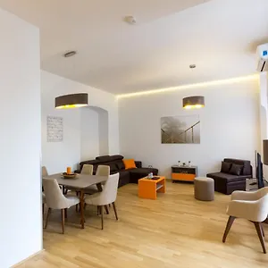 Debo Naehe Westbahnhof - Contactless Check In Appartement Wenen